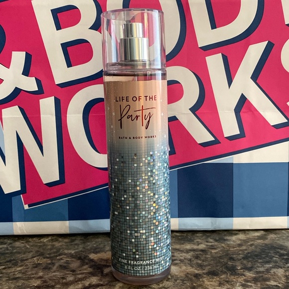 Bath & Body Works Life of the Party - Picture 3 of 4